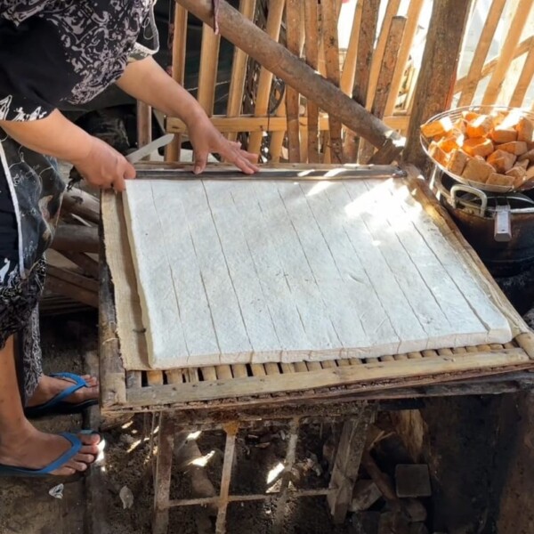 Produksi Tahu